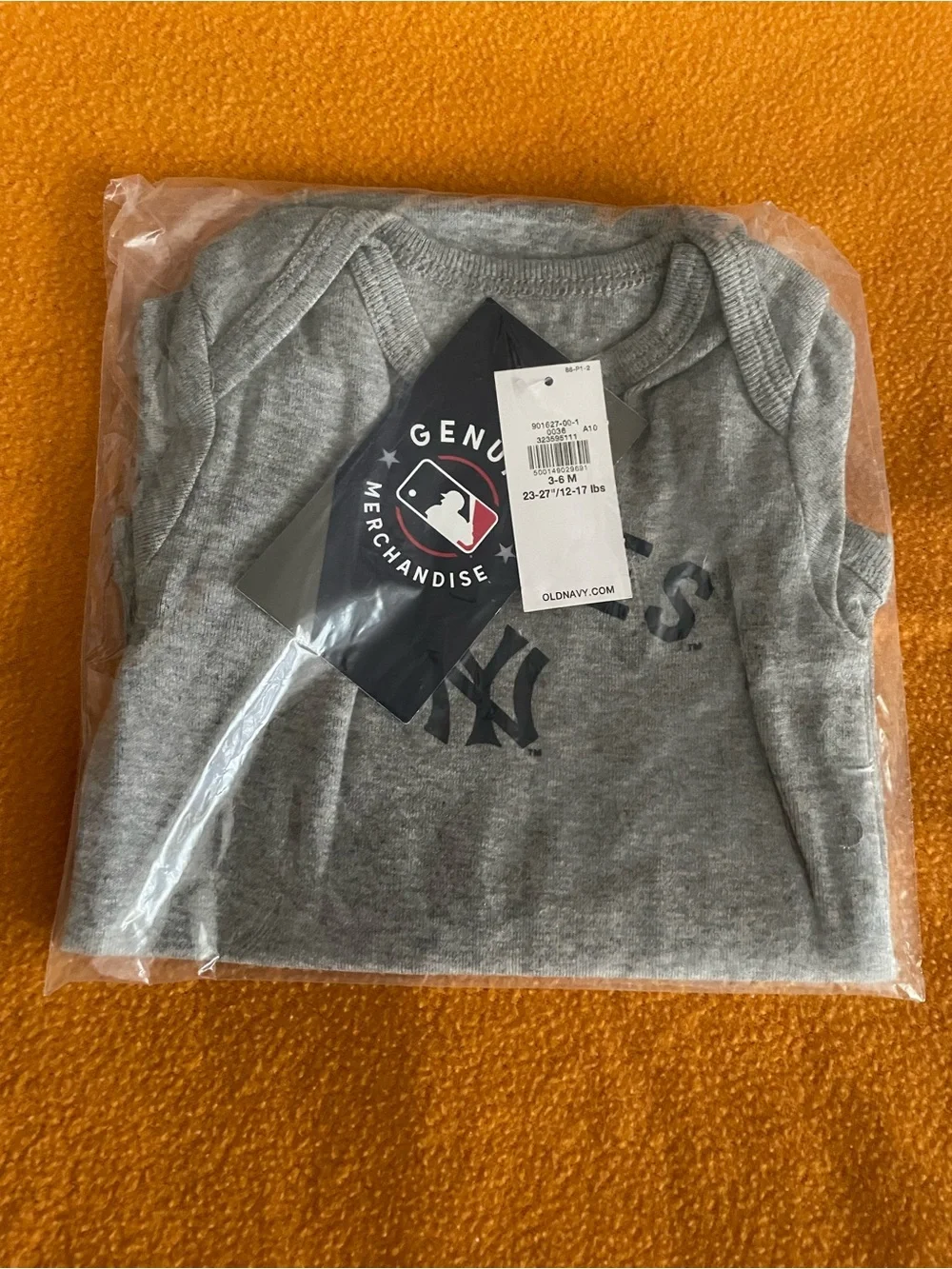 New York Yankees one piece size 3-6 months.